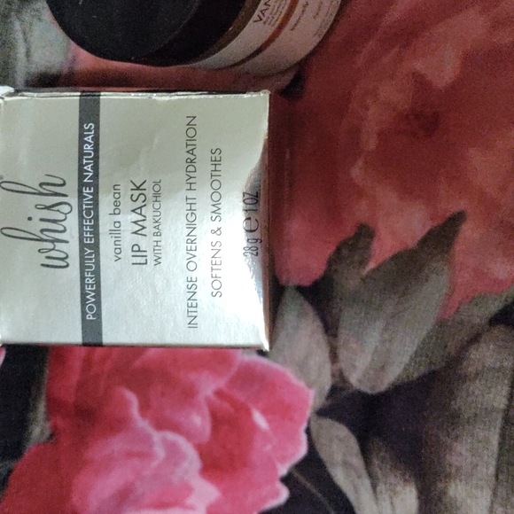 Whish Vanilla Bean Lip Mask - Picture 2 of 3